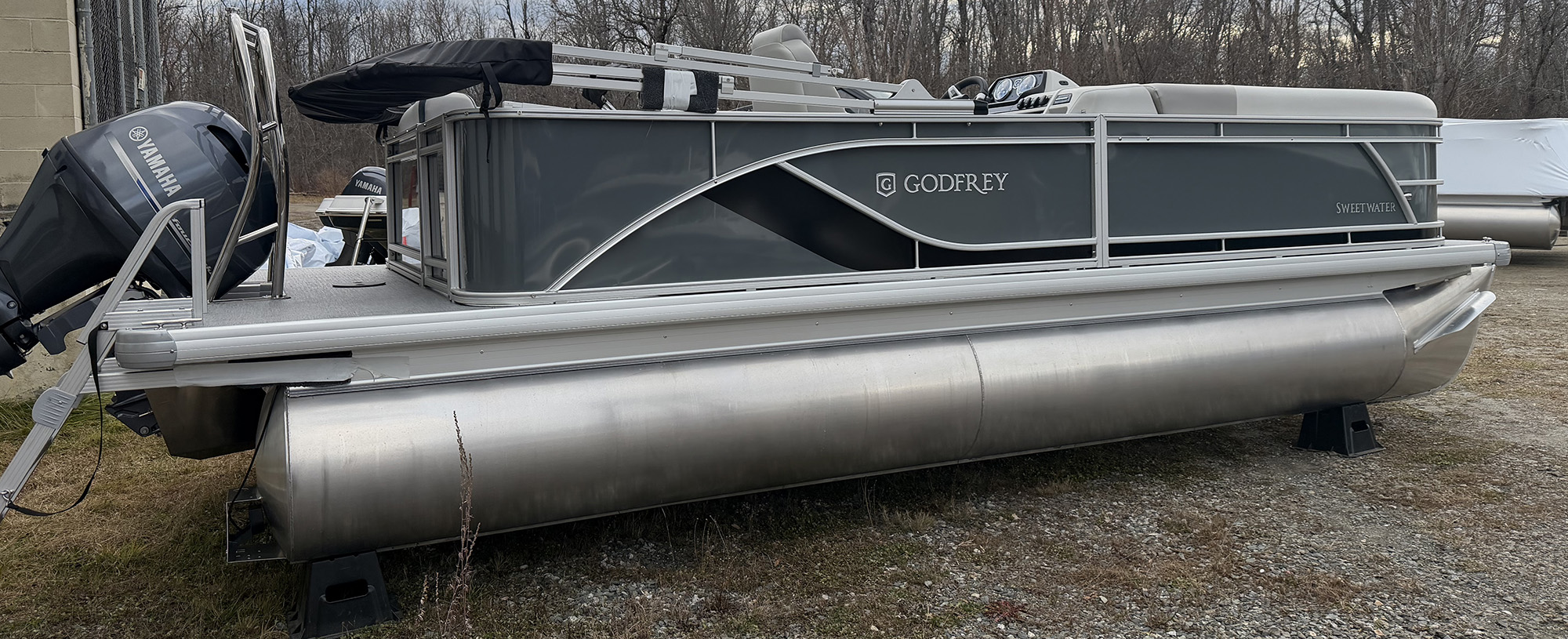 2026 Godfrey SW2086CPSE - Moonstone/Black